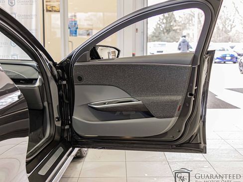 Used 2024 Lucid Air Touring image 38