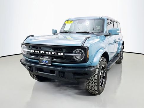 Used 2023 Ford Bronco Outer Banks image 3