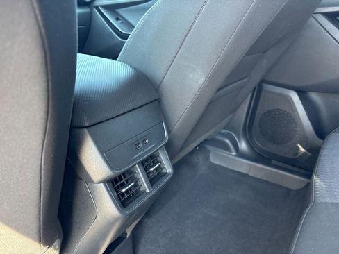 Used 2026 Chevrolet Equinox LT FWD image 18
