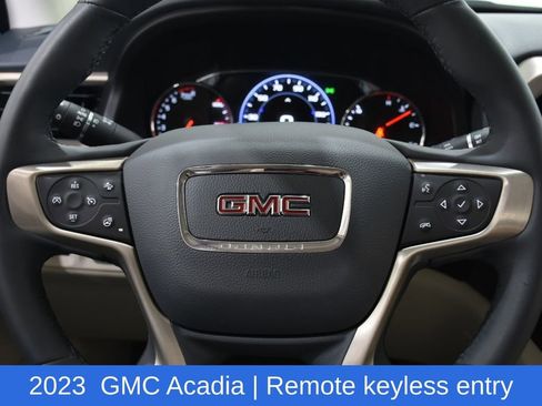 Used 2023 GMC Acadia Denali w/ Denali Ultimate Package AWD/4WD image 11
