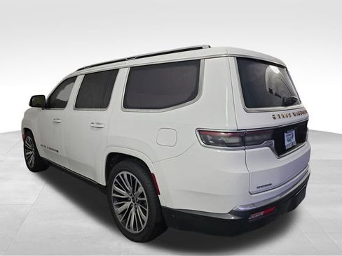 Used 2022 Jeep Grand Wagoneer Series III image 7