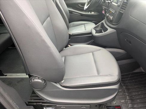 Used 2023 Mercedes-Benz Metris Passenger image 21
