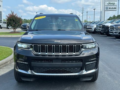 Used 2021 Jeep Grand Cherokee L Limited AWD/4WD image 2