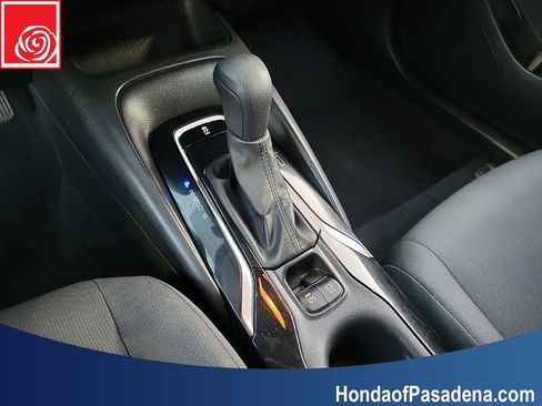 Used 2020 Toyota Corolla LE FWD image 18