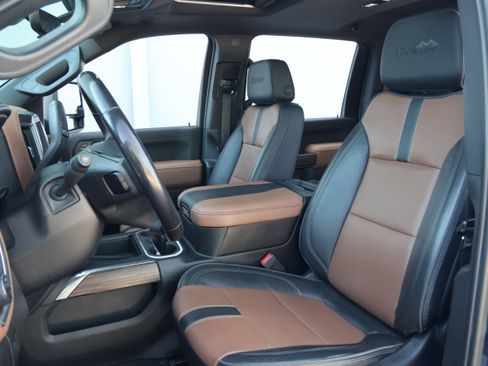 Used 2023 Chevrolet Silverado 2500 High Country w/ Z71 Off-Road Package image 37