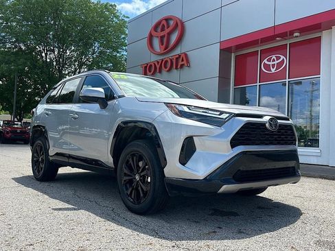 Certified 2025 Toyota RAV4 SE AWD/4WD image 7