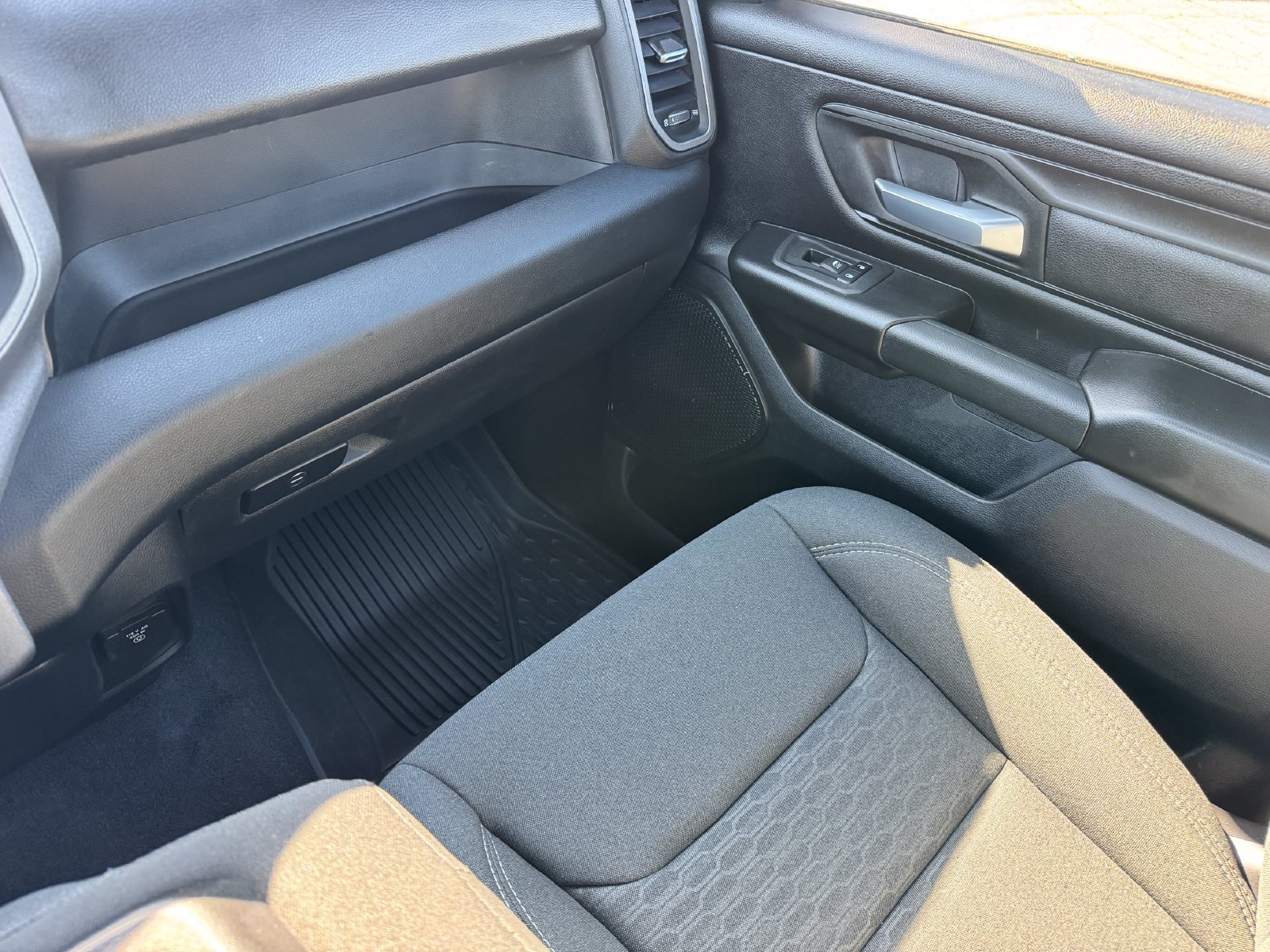 Used 2025 RAM 1500 Tradesman AWD/4WD image 22