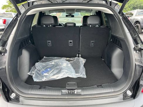 New 2026 Ford Escape SE w/ PHEV Premium Package FWD image 21