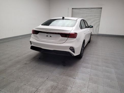 Used 2024 Kia Forte LXS image 7