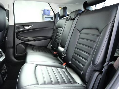 Certified 2023 Ford Edge SEL w/ Convenience Package AWD/4WD image 11