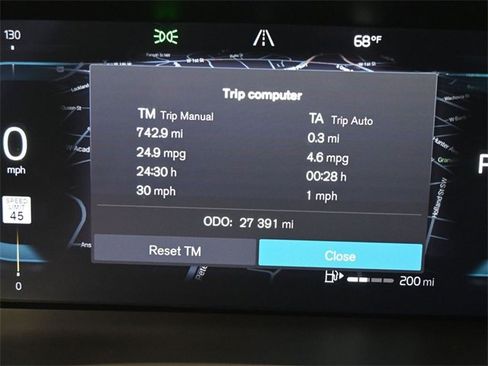 Used 2022 Volvo XC60 B6 R-Design w/ Advanced Package image 27