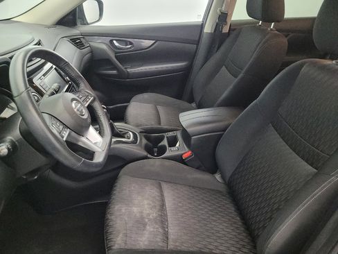 Used 2018 Nissan Rogue SV image 17