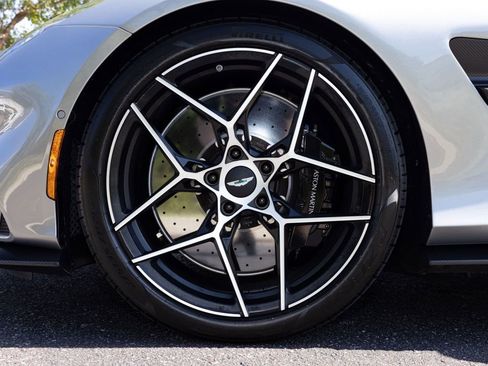 Used 2025 Aston Martin Vanquish V12 image 45