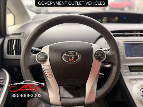 Used 2014 Toyota Prius One image 11
