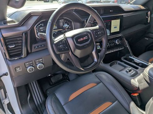 Used 2025 GMC Sierra 3500 AT4 w/ AT4 Premium Plus Package AWD/4WD image 10