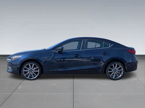 Used 2018 MAZDA MAZDA3 Touring image 2