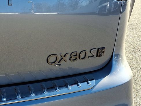 New 2026 INFINITI QX80 4WD image 23