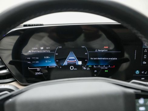 Certified 2025 Audi Q5 Premium Plus w/ Premium Plus AWD/4WD image 25