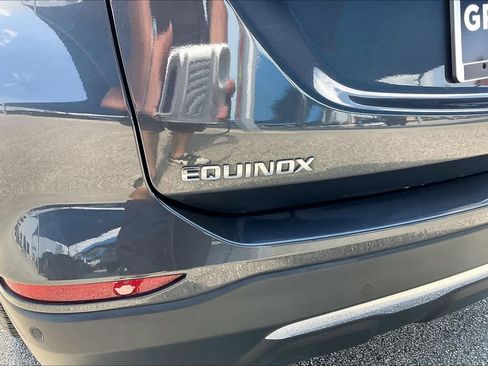 Used 2022 Chevrolet Equinox Premier FWD image 32