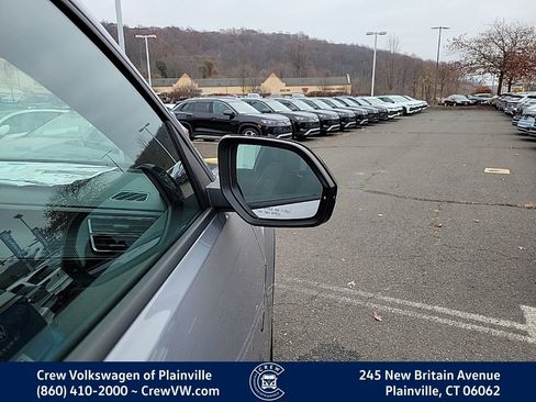 New 2026 Volkswagen Atlas Cross Sport SEL R-Line image 34