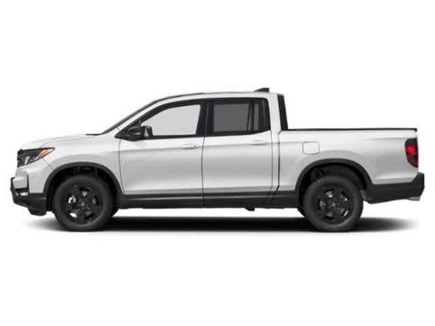 New 2026 Honda Ridgeline Black Edition image 3