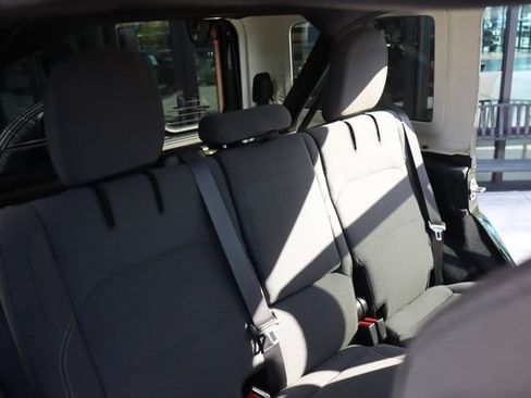 Used 2024 Jeep Wrangler Unlimited AWD/4WD image 14