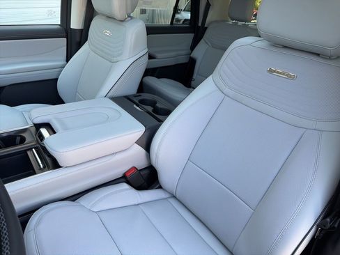 New 2026 Ford Expedition Max Platinum AWD/4WD image 10