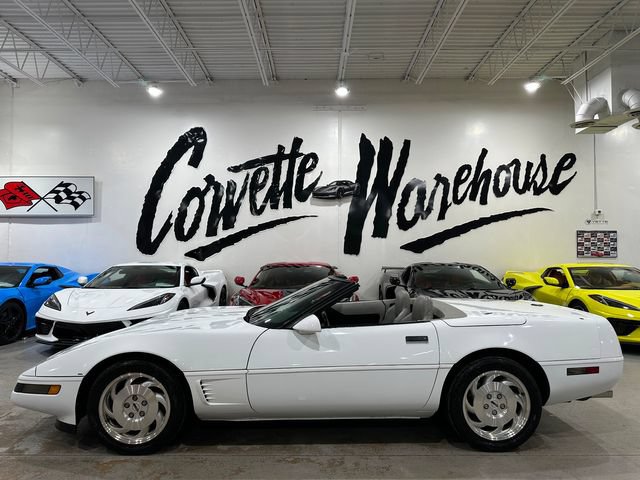 Used 1995 Chevrolet Corvette Convertible RWD image 2