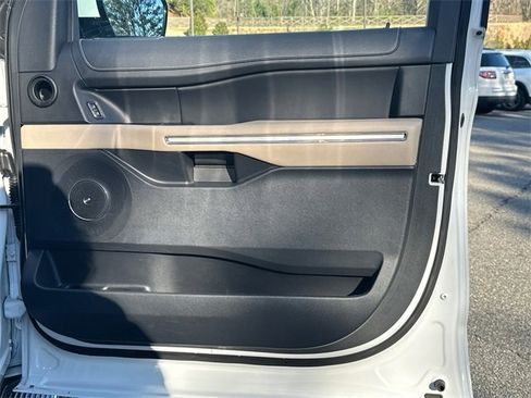 Certified 2023 Ford Expedition Limited image 14