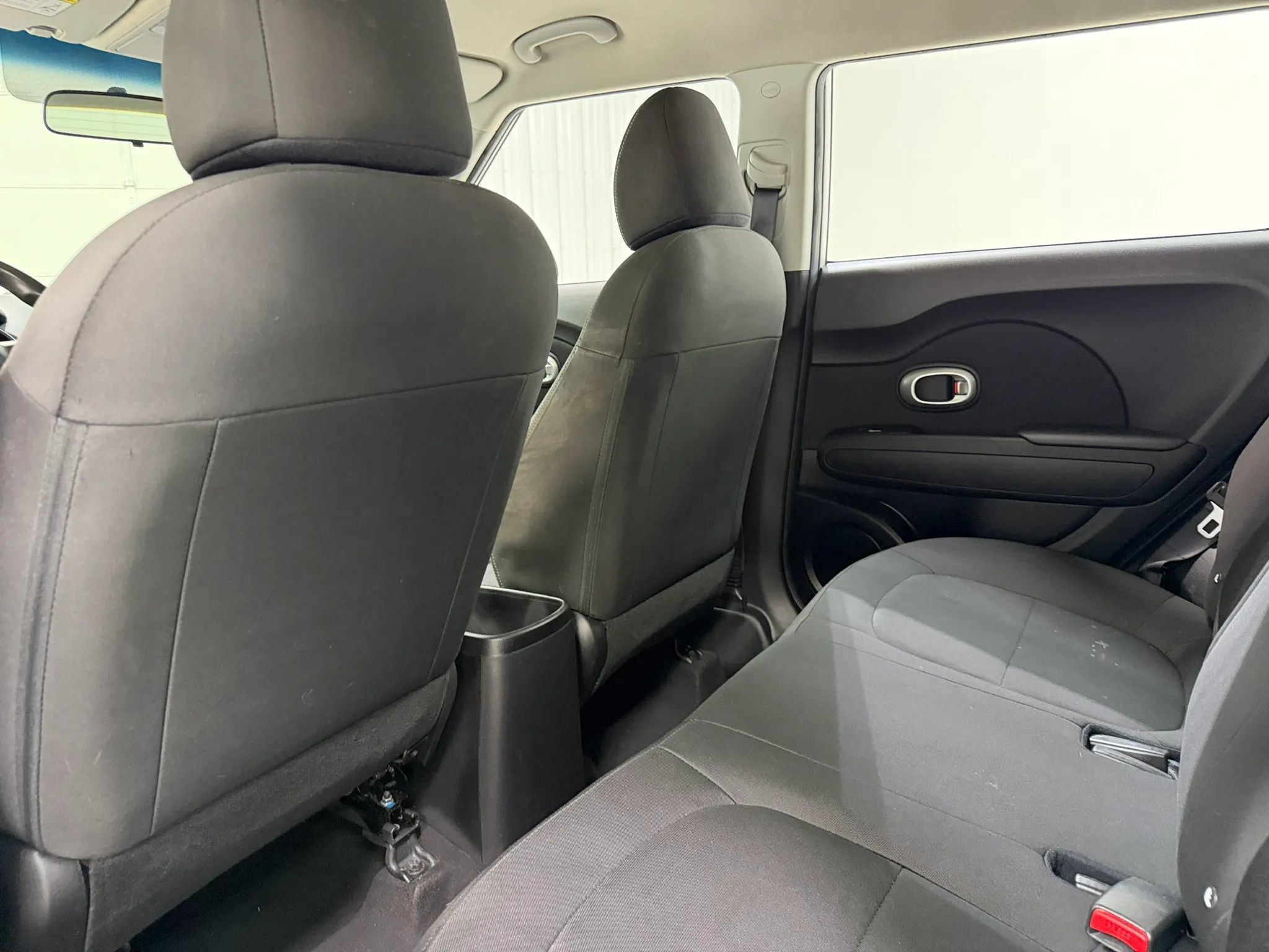 Used 2018 Kia Soul FWD image 16