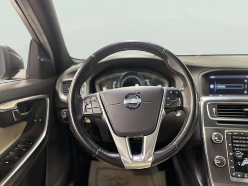 Used 2015 Volvo S60 T5 Premier Plus image 32