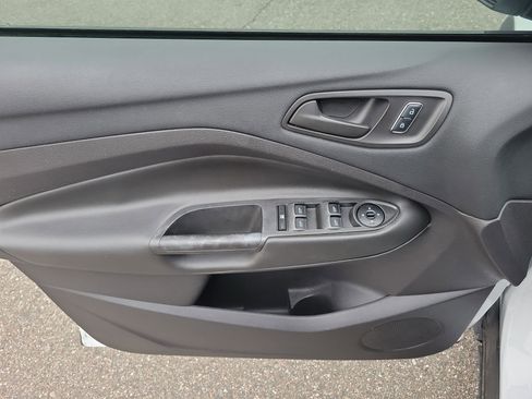 Used 2016 Ford Escape S image 19