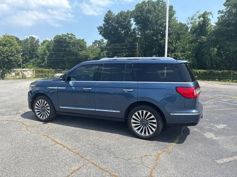 Used 2019 Lincoln Navigator Reserve w/ Cargo Package AWD/4WD image 6