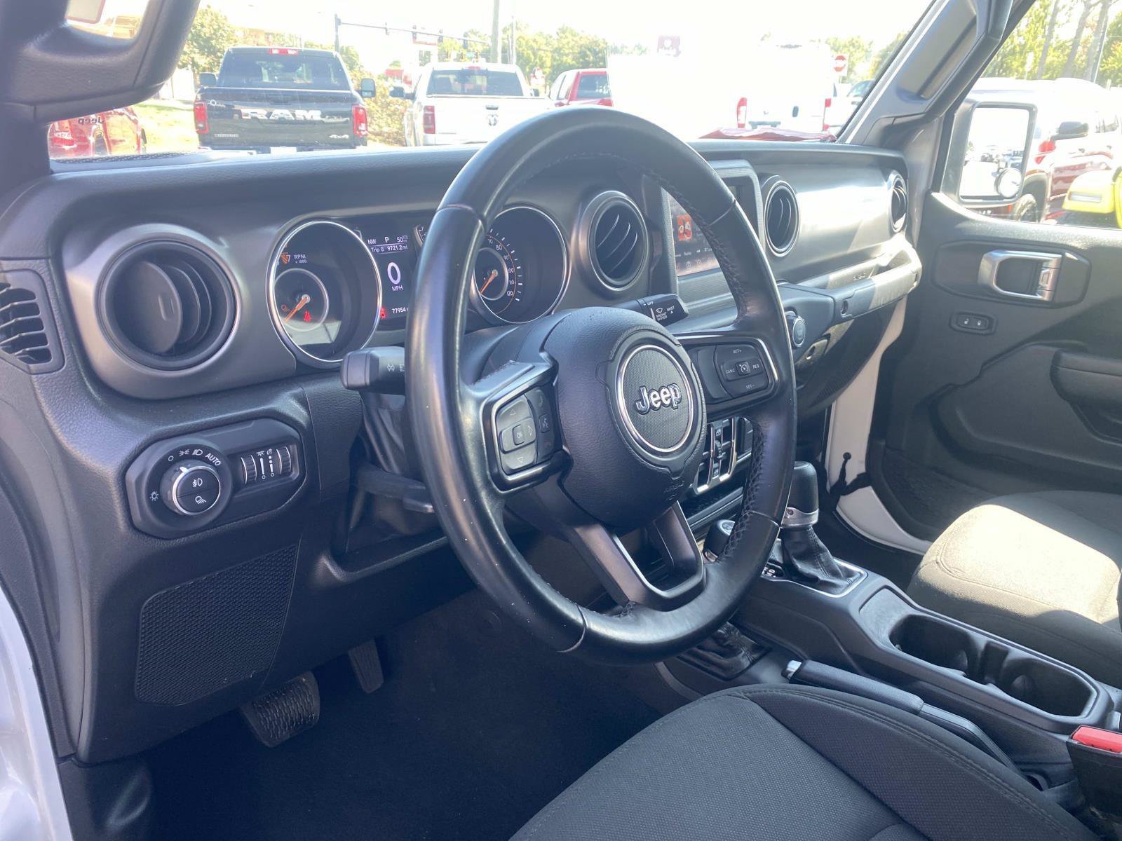 Used 2022 Jeep Gladiator Sport AWD/4WD image 23