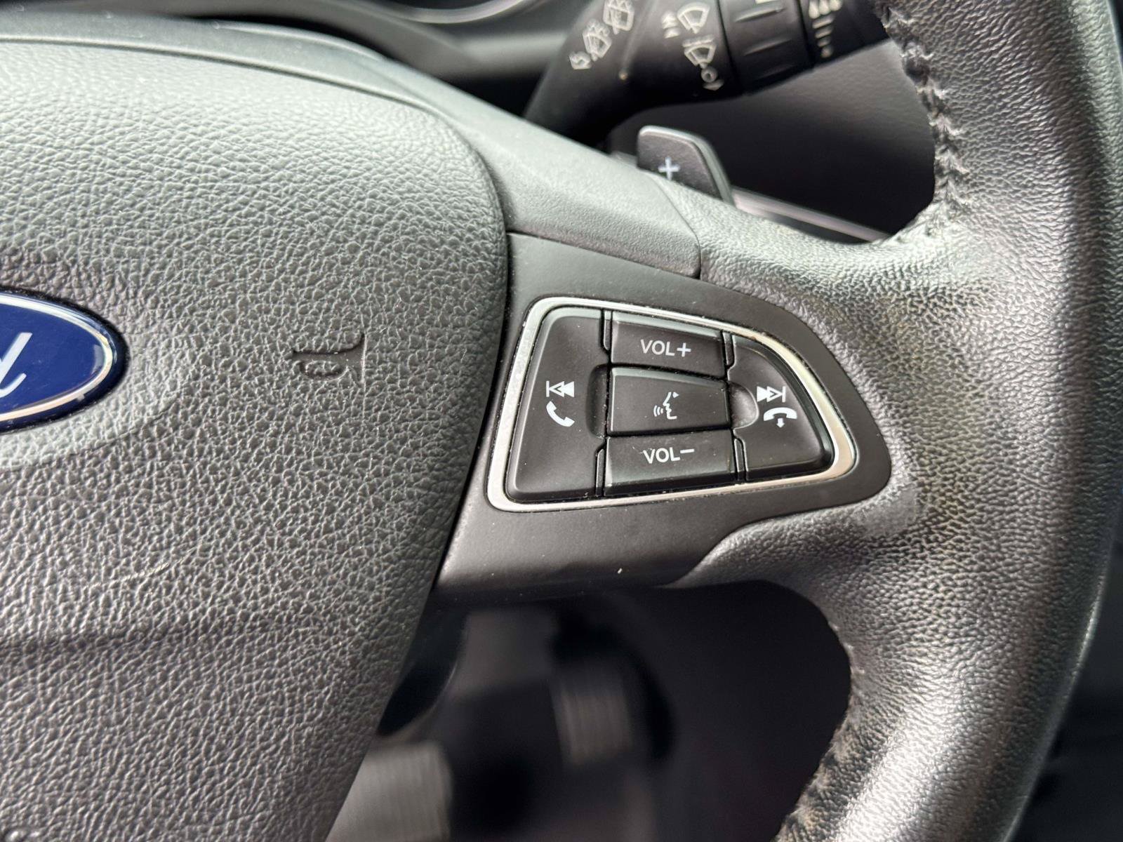 Used 2017 Ford Escape Titanium AWD/4WD image 19