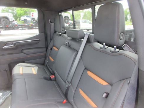New 2026 GMC Sierra 1500 AT4 AWD/4WD image 17