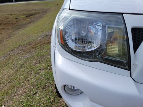 Used 2011 Toyota Tacoma PreRunner image 6
