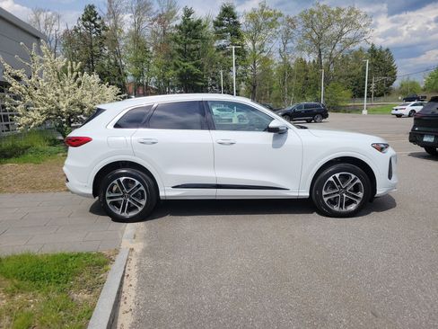 Used 2025 Audi Q5 Premium AWD/4WD image 8
