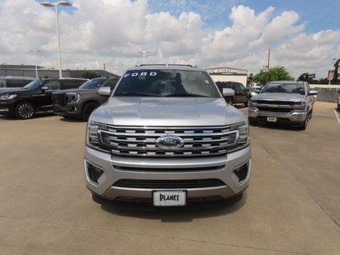 Used 2018 Ford Expedition Max Limited w/ Equipment Group 302A RWD image 4