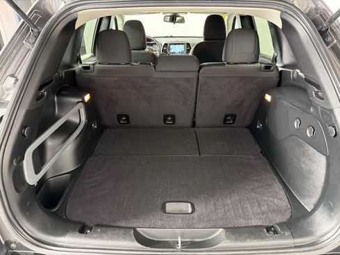 Used 2018 Jeep Cherokee Latitude image 21