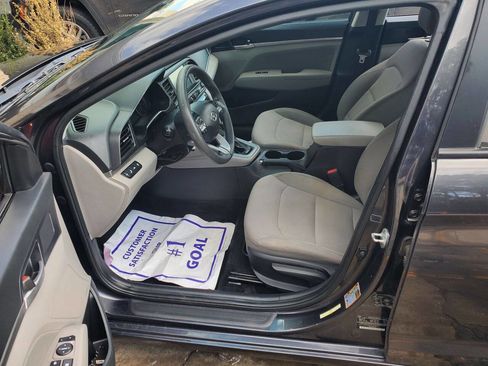 Used 2020 Hyundai Elantra SEL image 8