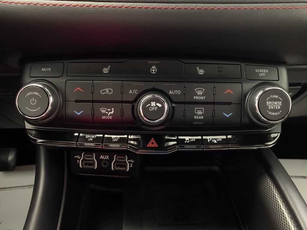 Used 2024 Dodge Durango R/T w/ Blacktop Package AWD/4WD image 30