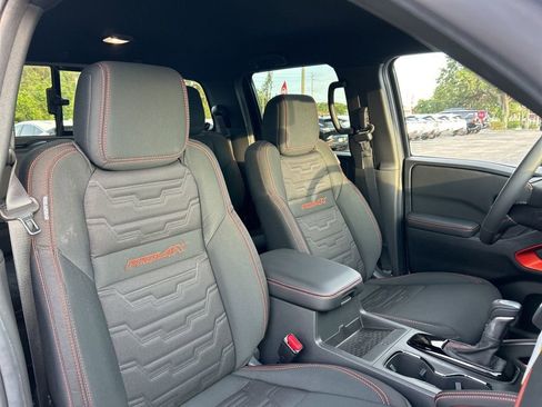 New 2025 Nissan Frontier PRO-4X w/ Pro Convenience Package image 39