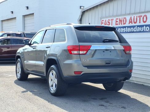 Used 2013 Jeep Grand Cherokee Laredo AWD/4WD image 3