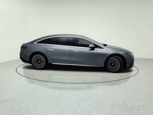 Used 2022 Mercedes-Benz EQS 450+ Sedan image 6