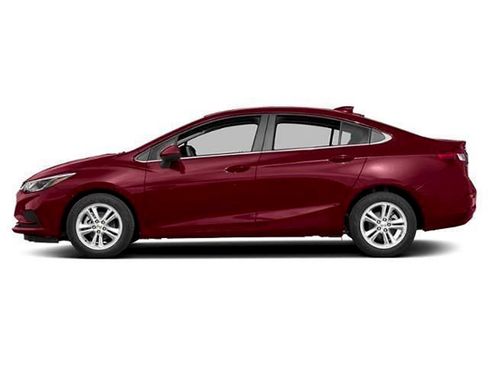 Used 2018 Chevrolet Cruze LT w/ Convenience Package FWD image 5