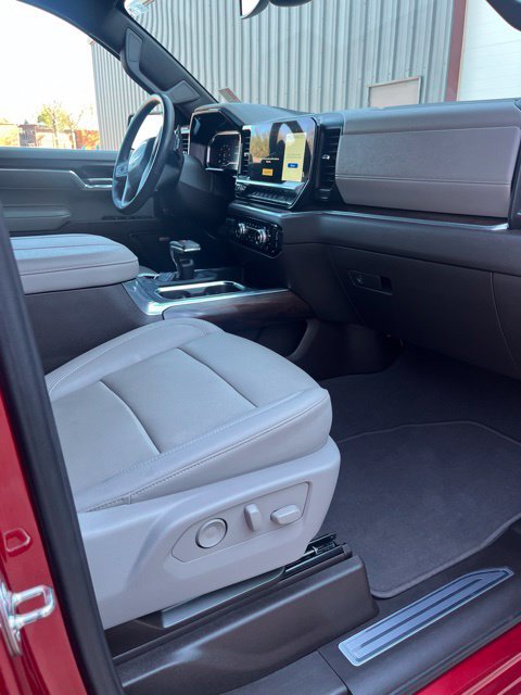Used 2024 GMC Sierra 1500 SLT w/ SLT Premium Plus Package RWD image 10