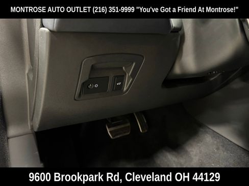 New 2026 Land Rover Range Rover Velar Dynamic SE image 15