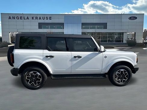 New 2026 Ford Bronco Outer Banks AWD/4WD image 8