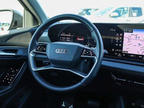 Used 2025 Audi Q6 e-tron Premium w/ Convenience Package image 19